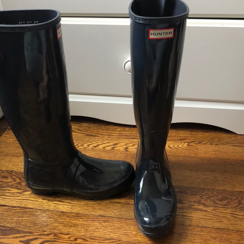 Navy Blue Hunter Rain Boots!